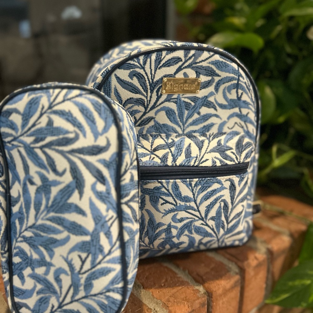 Blue Leaf Pattern Backpack - Picture 2 of 10